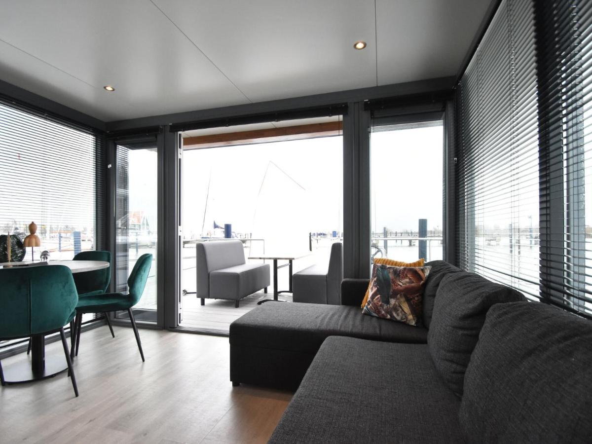 Beautiful Houseboat In The Harbour Of Volendam Near Centre Ξενοδοχείο Εξωτερικό φωτογραφία
