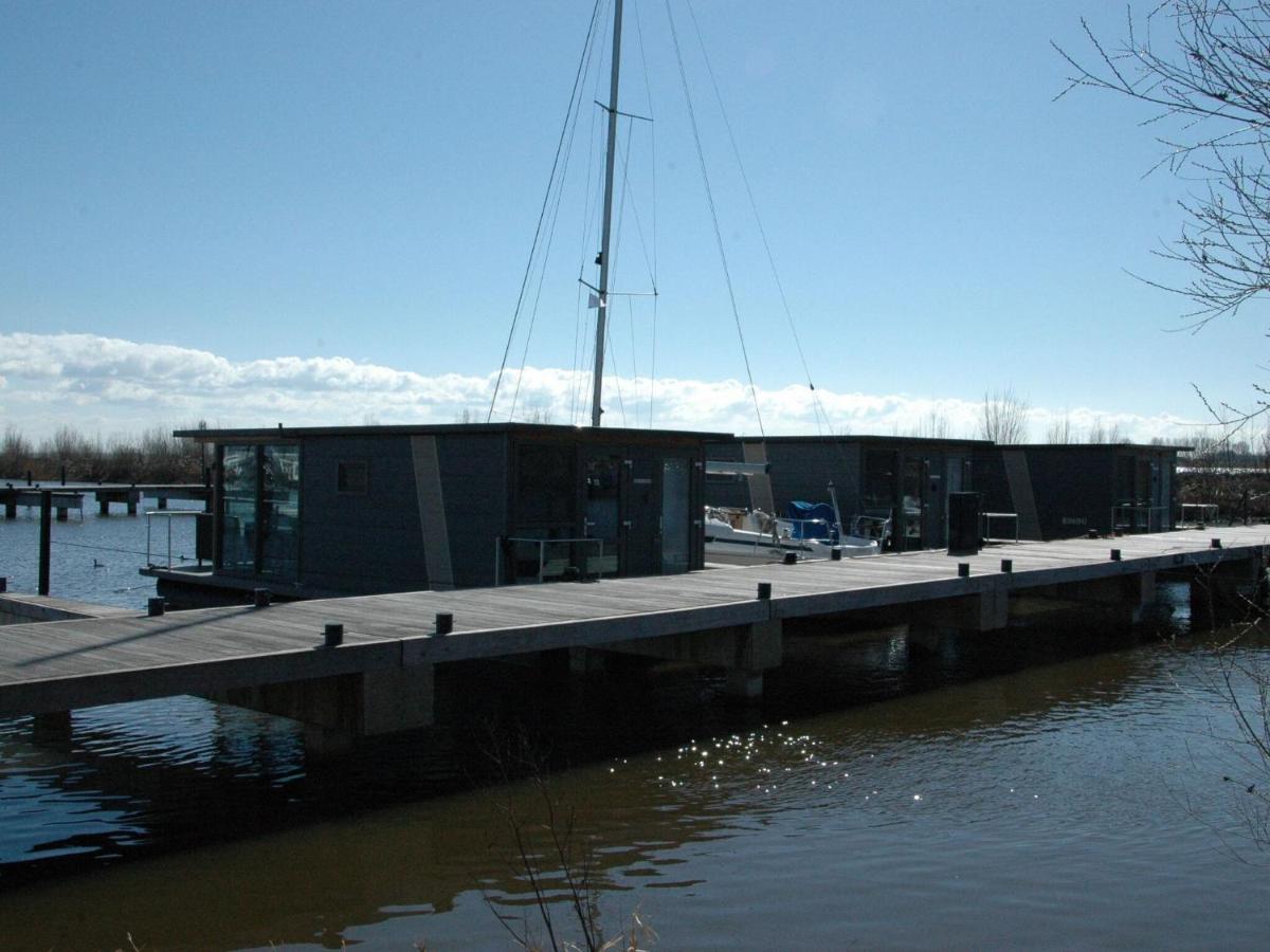 Beautiful Houseboat In The Harbour Of Volendam Near Centre Ξενοδοχείο Εξωτερικό φωτογραφία