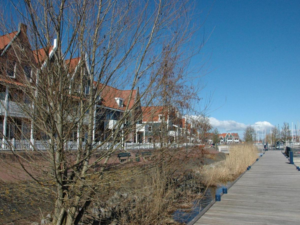 Beautiful Houseboat In The Harbour Of Volendam Near Centre Ξενοδοχείο Εξωτερικό φωτογραφία